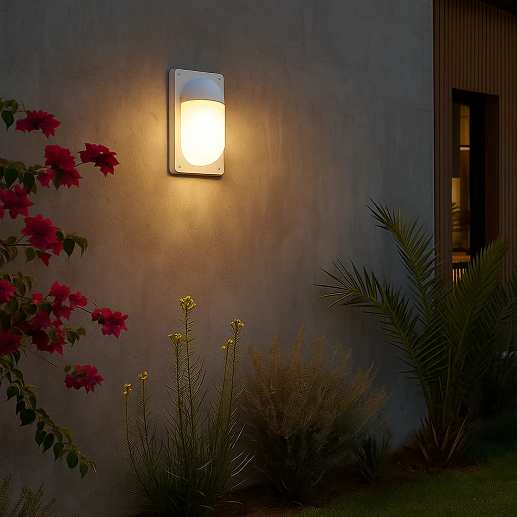 مصباح جداري خارجي ليد 10 واط (1858-3K) – مقاوم للماء IP54، تصميم عصري، إضاءة دافئة 3000K