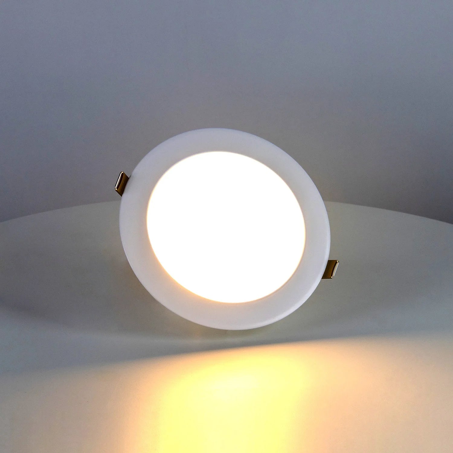 الترا لايت انارة سقف مع 3 درجات تعتيم (UTL-DS 3 Step Dimmable) - إضاءة داخلية أنيقة وعالية الأداء