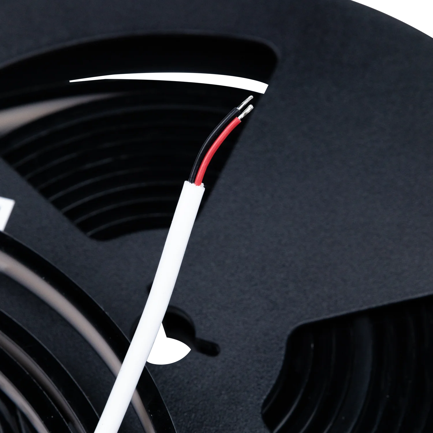 شريط ليد 5 متر COB مقاوم للماء IP65 من الترالايت – إضاءة احترافية خارجية (COB-480P)