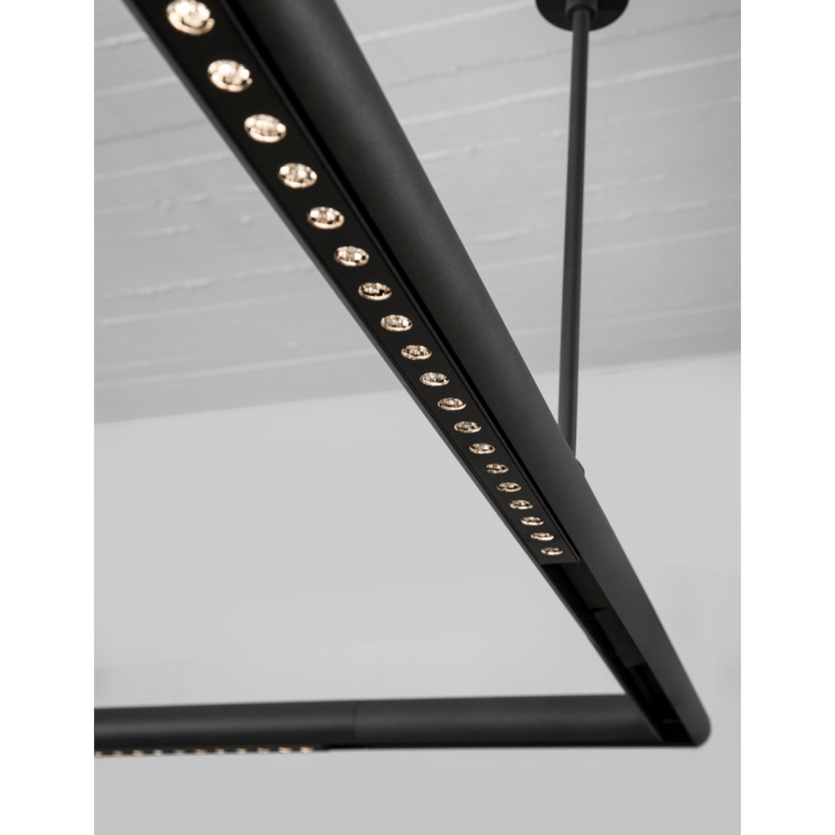 spotlight rail system

