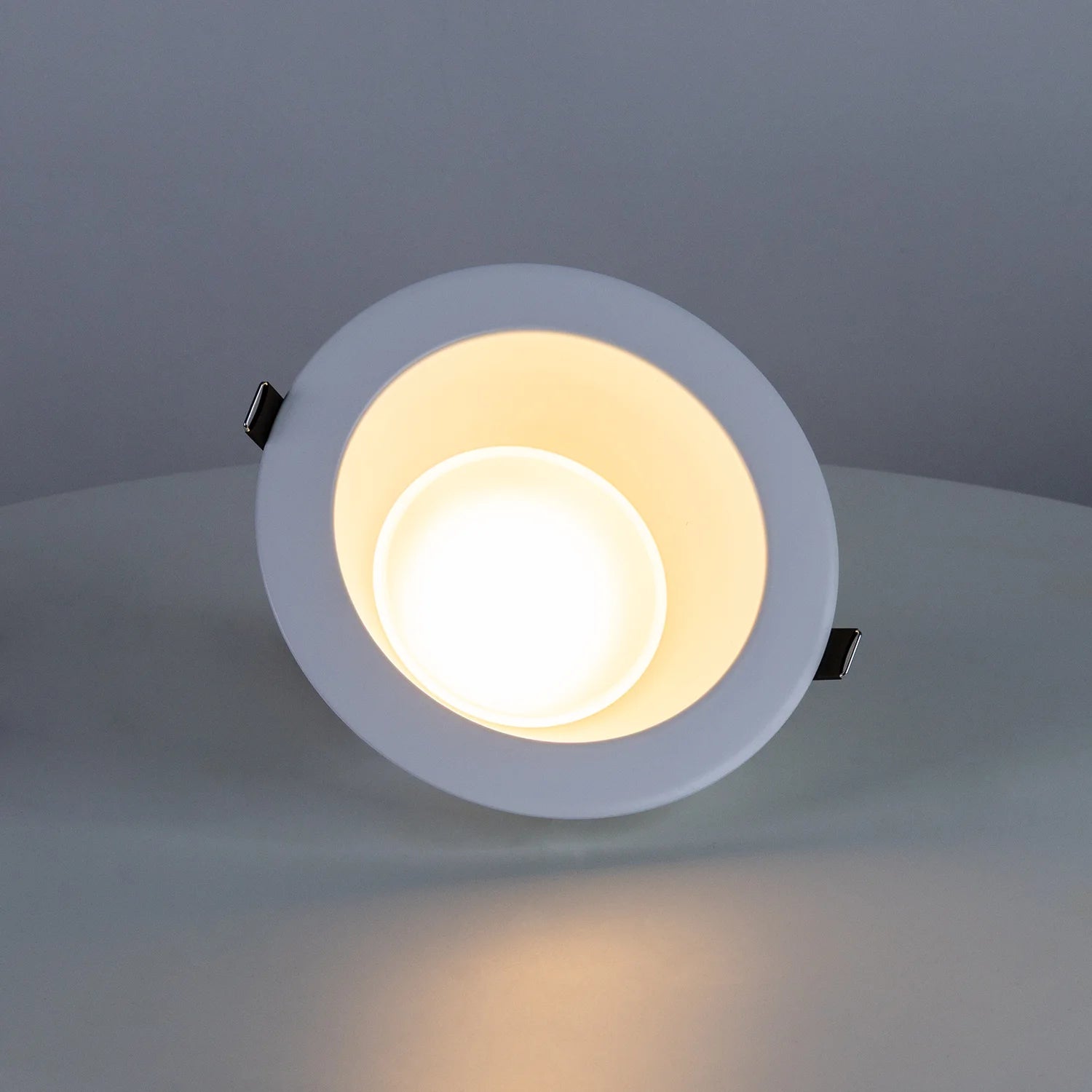 الترا لايت انارة سقف مع 3 درجات تعتيم (UTL-DS 3 Step Dimmable) - إضاءة داخلية أنيقة وعالية الأداء