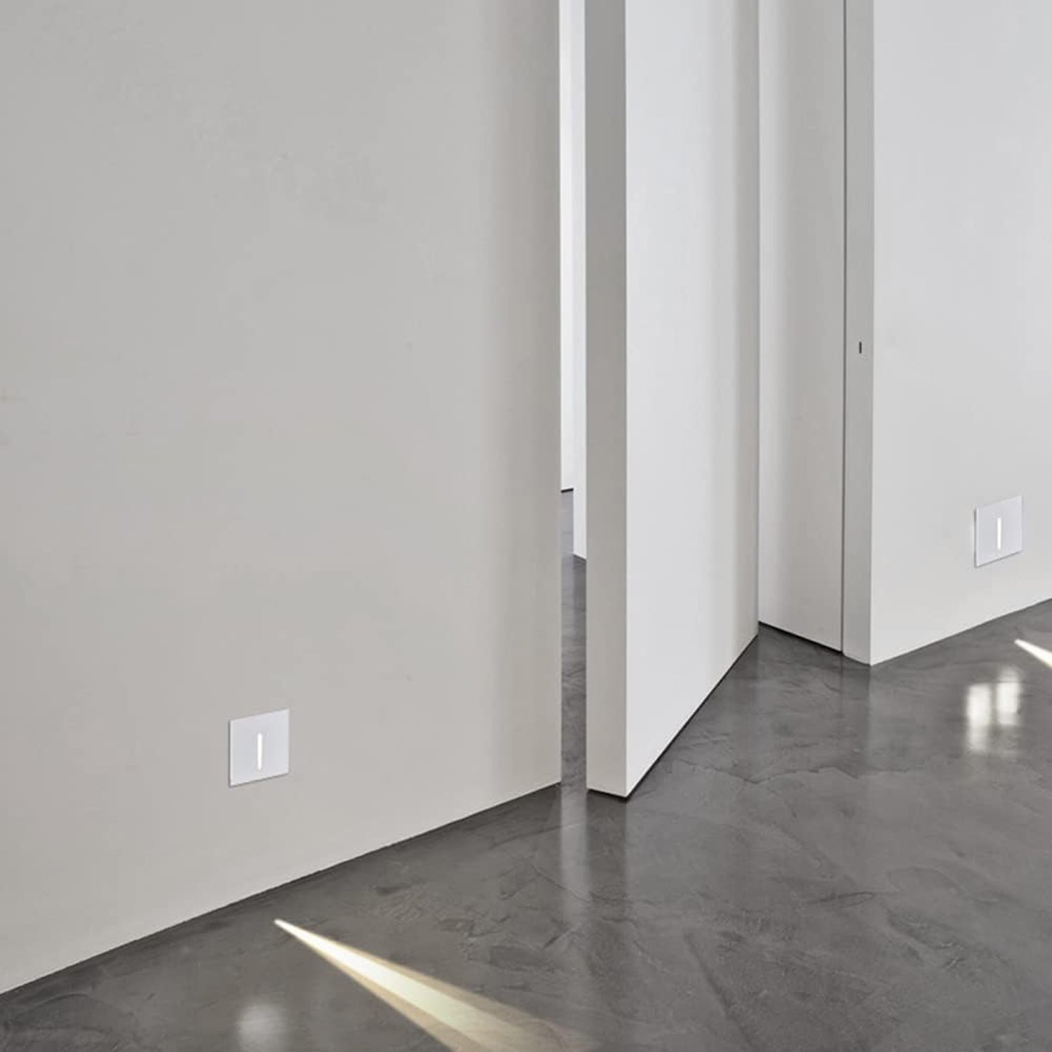 الترا لايت إنارة درج (FYL0011B)