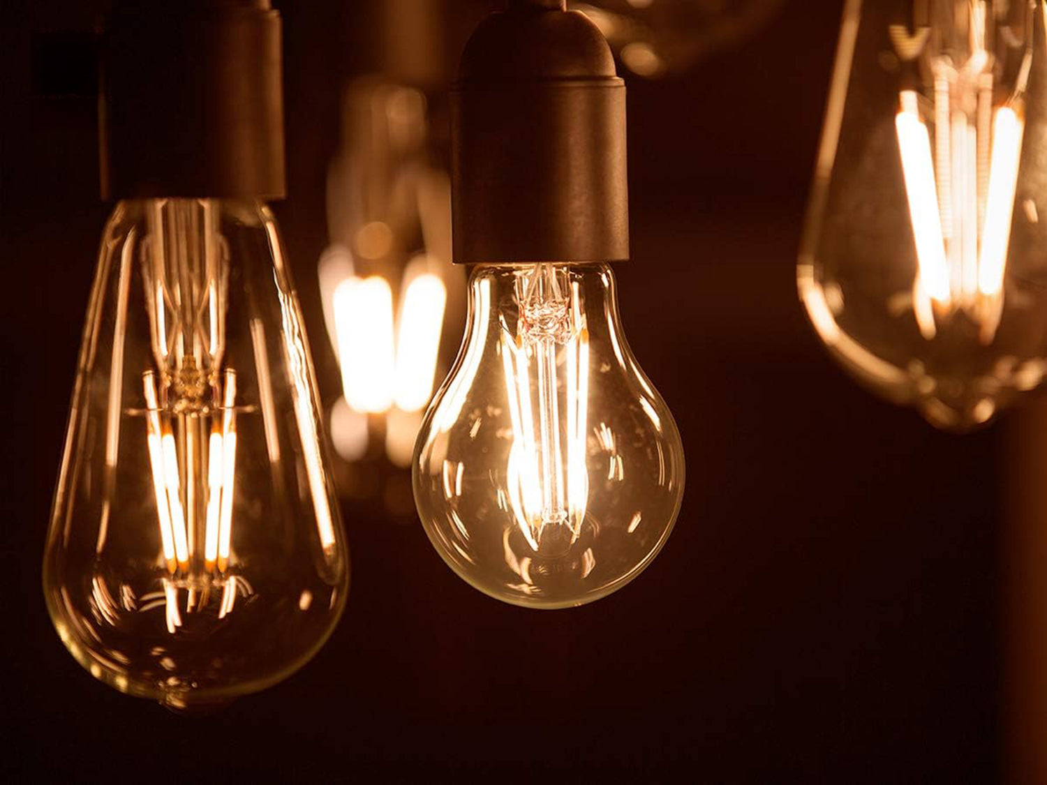  لمبة ليد فيلمينت بقاعدة E27 من الترالايت (UTL-ST64) 