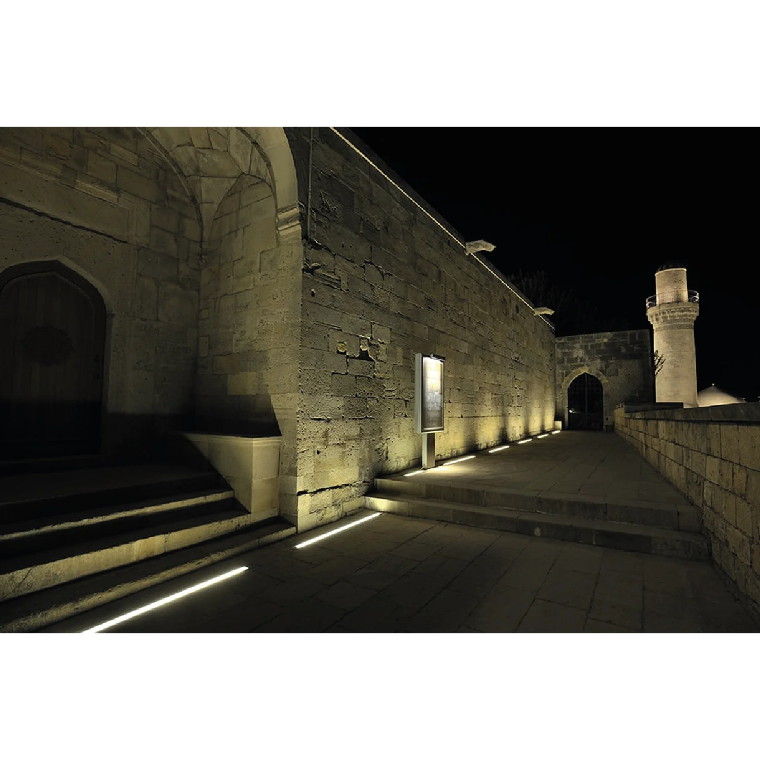 مسطرة ليد دفن خارجي الترالايت IP67 (BD9007)