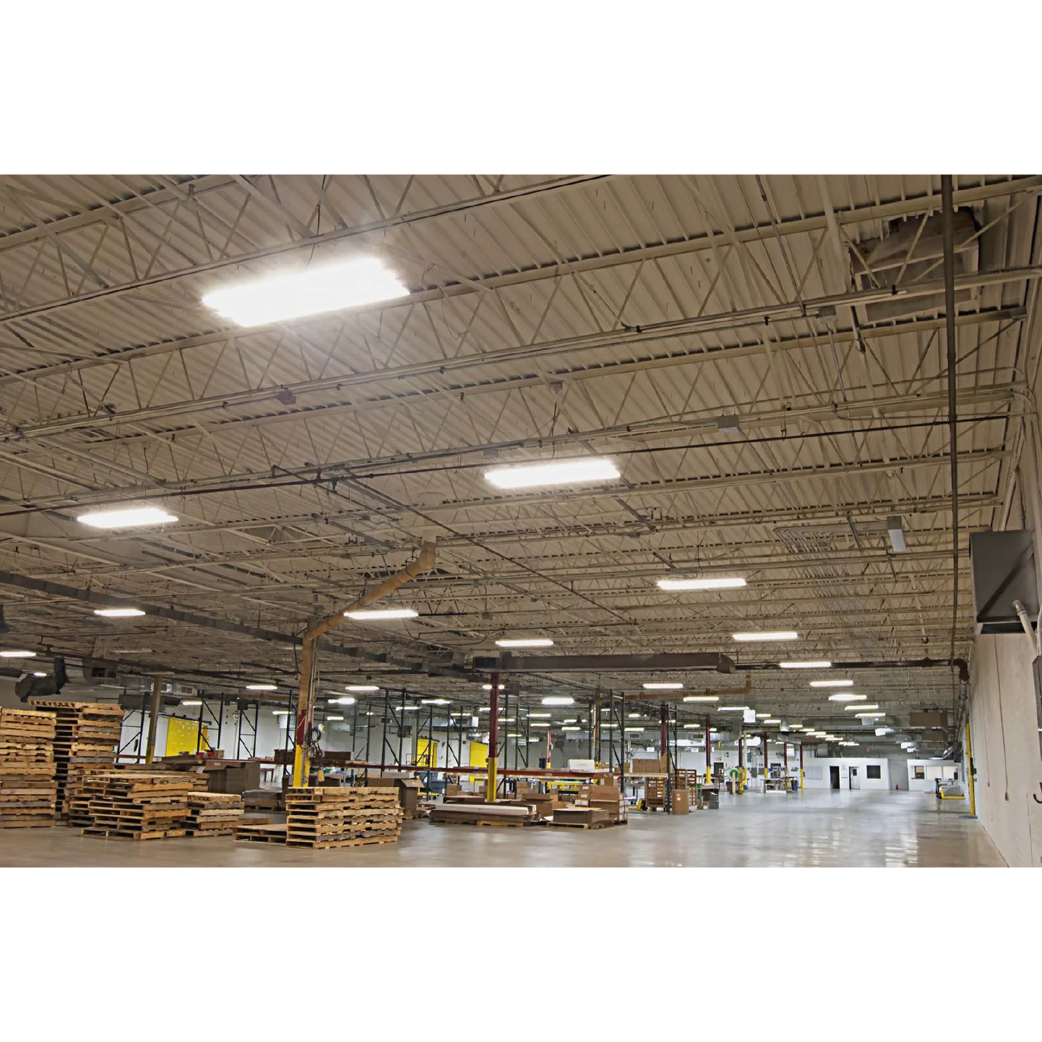 إنارة معلقة من الترالايت 200 واط - قابل للتخفيت - مقاوم للماء (BR6055)