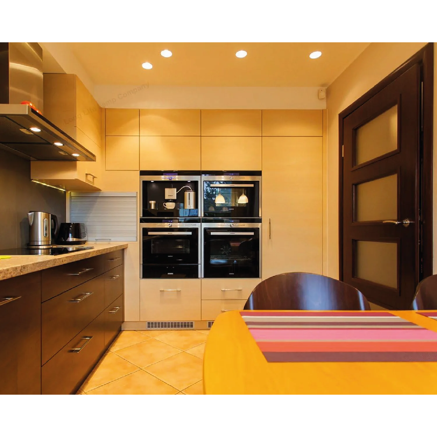 LED Bulb 6W 12VDC GU5.3 Heat-Resistant, Perfect for Enclosed Spaces (UTL-14aM650ST)