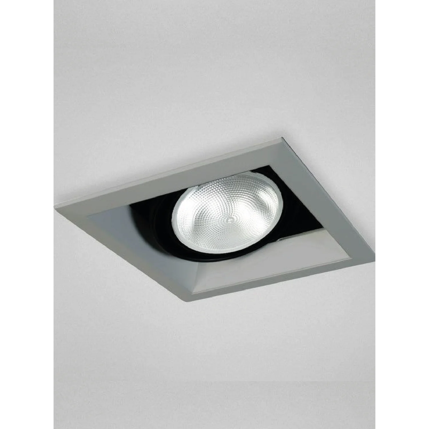 لمبة ليد PAR30 – قابلة للتعتيم مناسب للإضاءة الداخلية (UTL-PR1000ST-W2D)