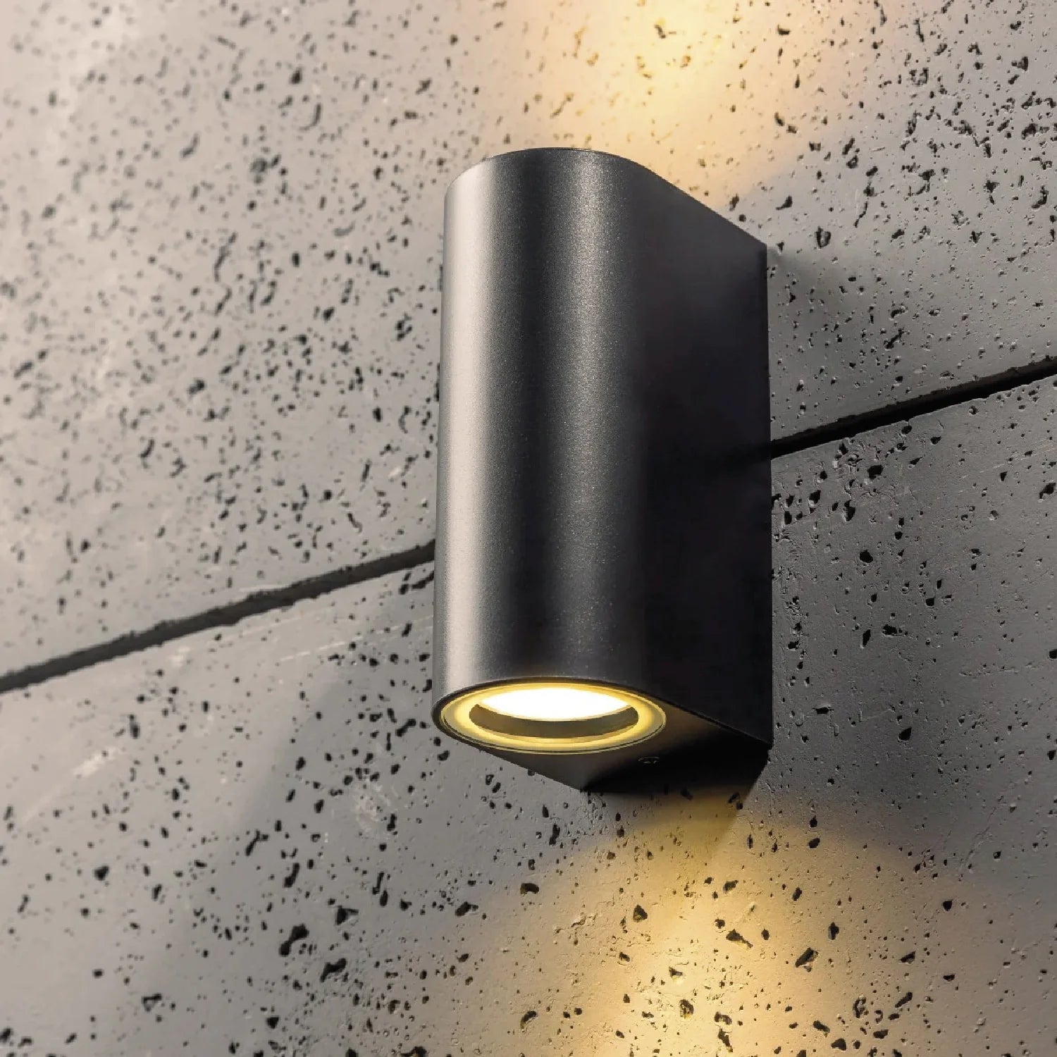 كشاف جداري عصري مع قاعدة GU10 - إضاءة جدارية خارجية مزدوجة لأعلى وأسفل (BD1002)