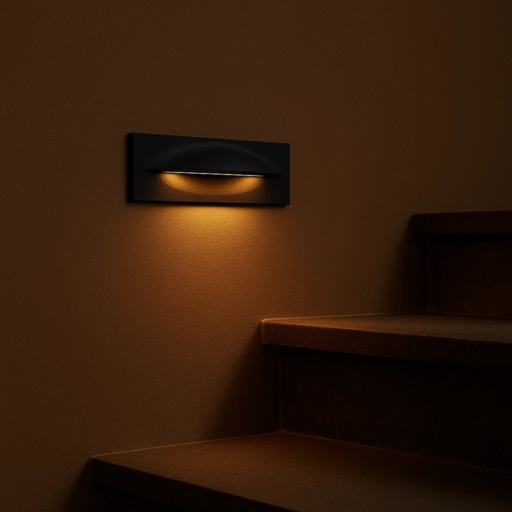 إنارة جدارية لإنارة درج وسلالم  10 واط و مقاومة للماء (GL13307)