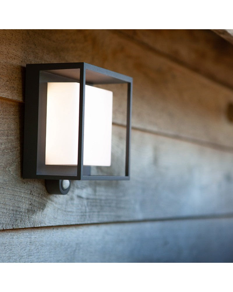 جداري شمسي مع حساس حركة 15 واط  IP65 - تشغيل تلقائي (FYL0204)