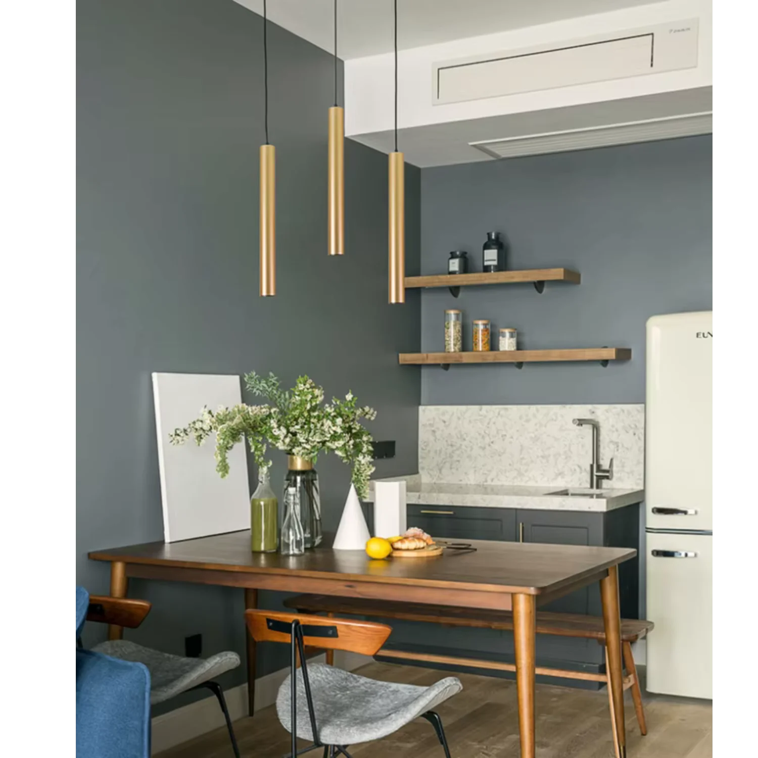 إنارة سقفية معلقة موجهة من الترالايت - بتصميم دائري أنيق (BR8088)