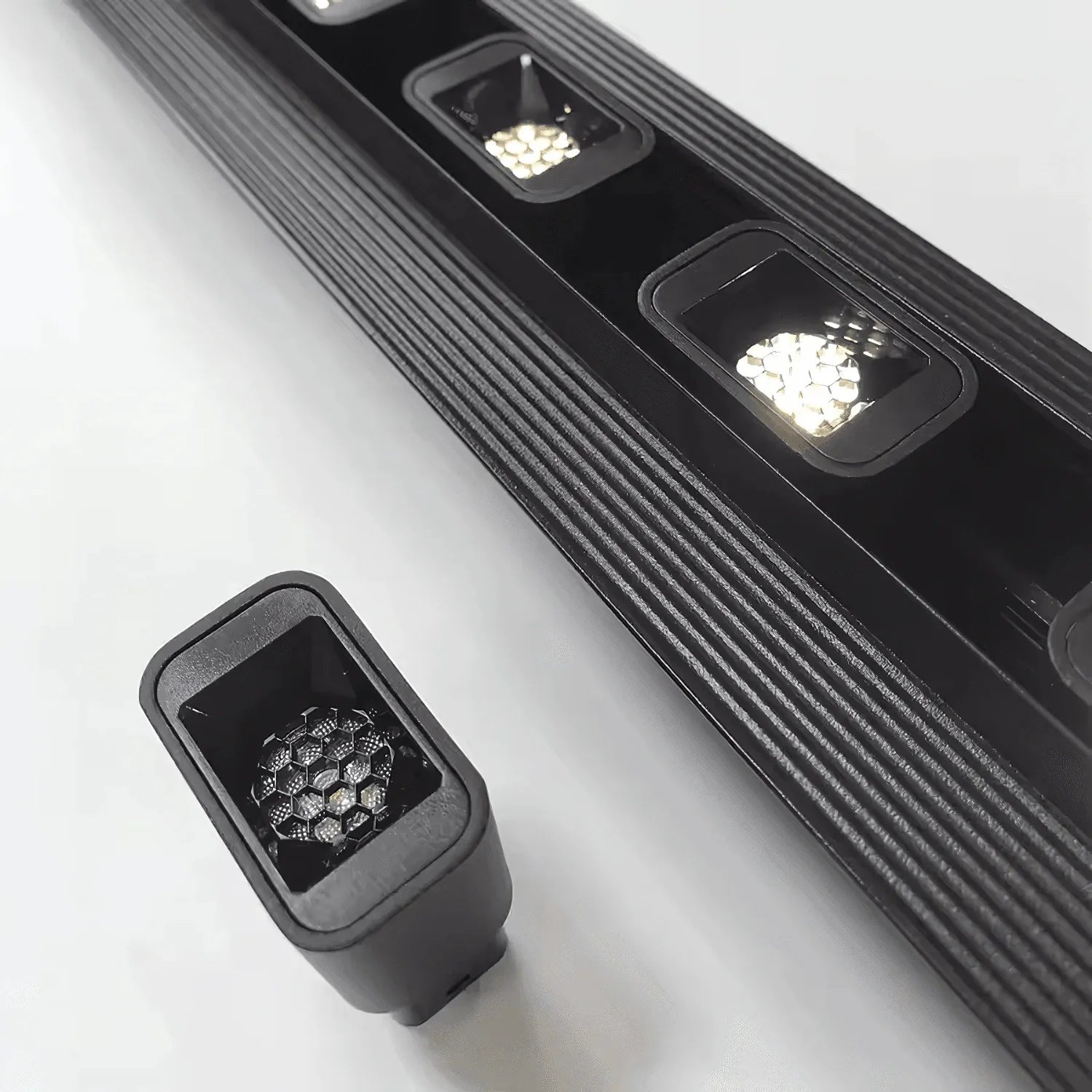 Magnetic Track Light 35mm - OSRAM LED CHIPS (BT-Family)
