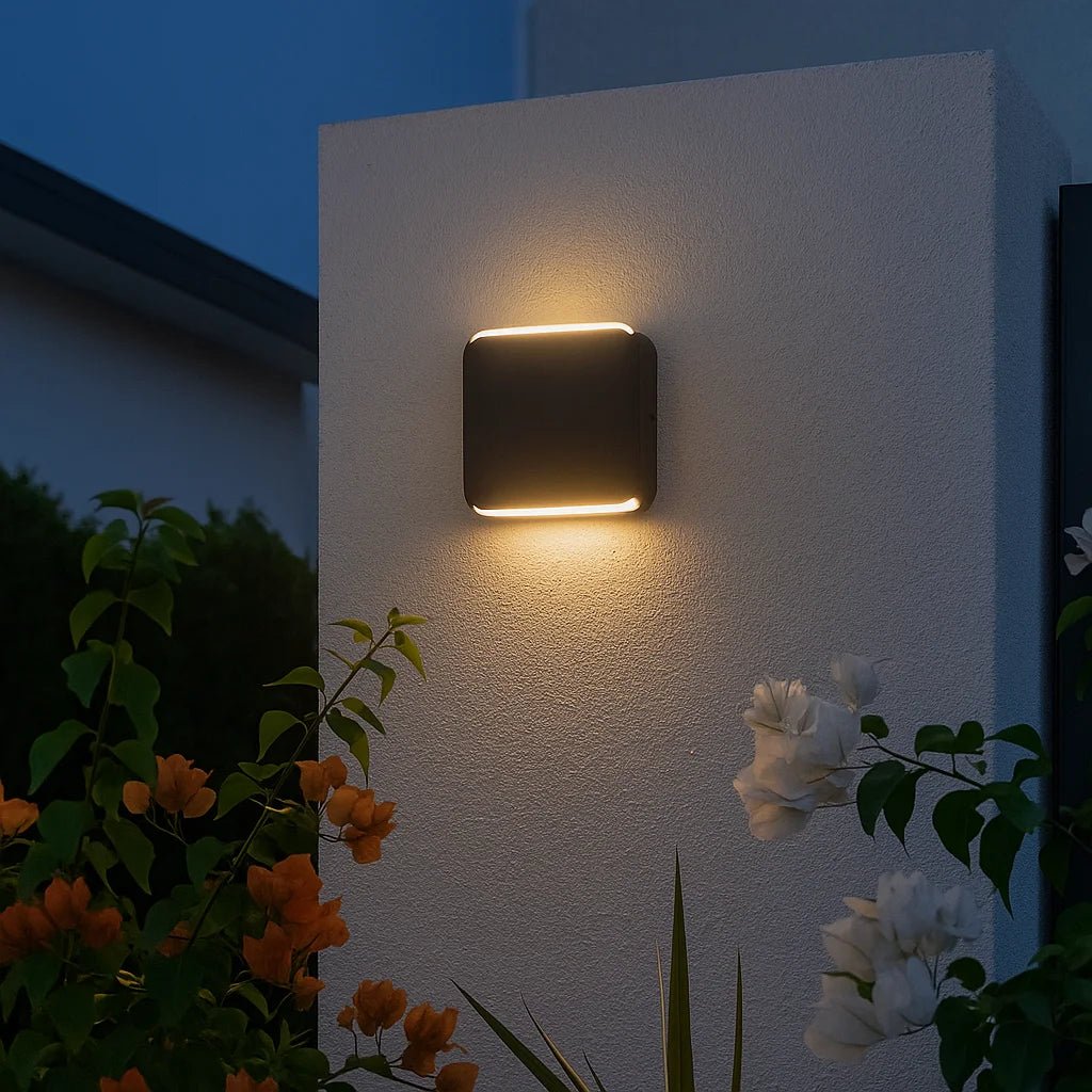 Modern Outdoor LED Wall Light (JW771A) – 8W Warm Light & IP65 Waterproof – Black & Grey