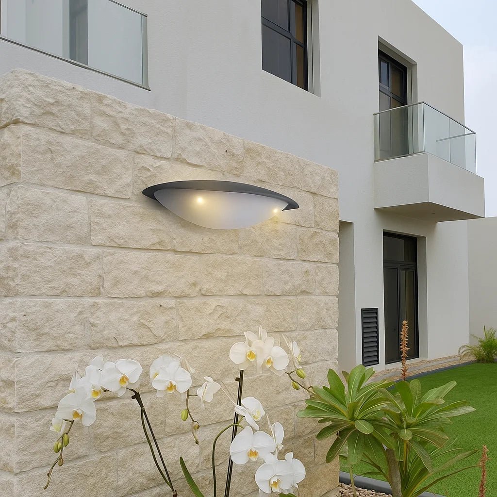 Modern Outdoor Wall Light 12W IP54 (JW182A) – Daylight LED – energy-efficient lighting