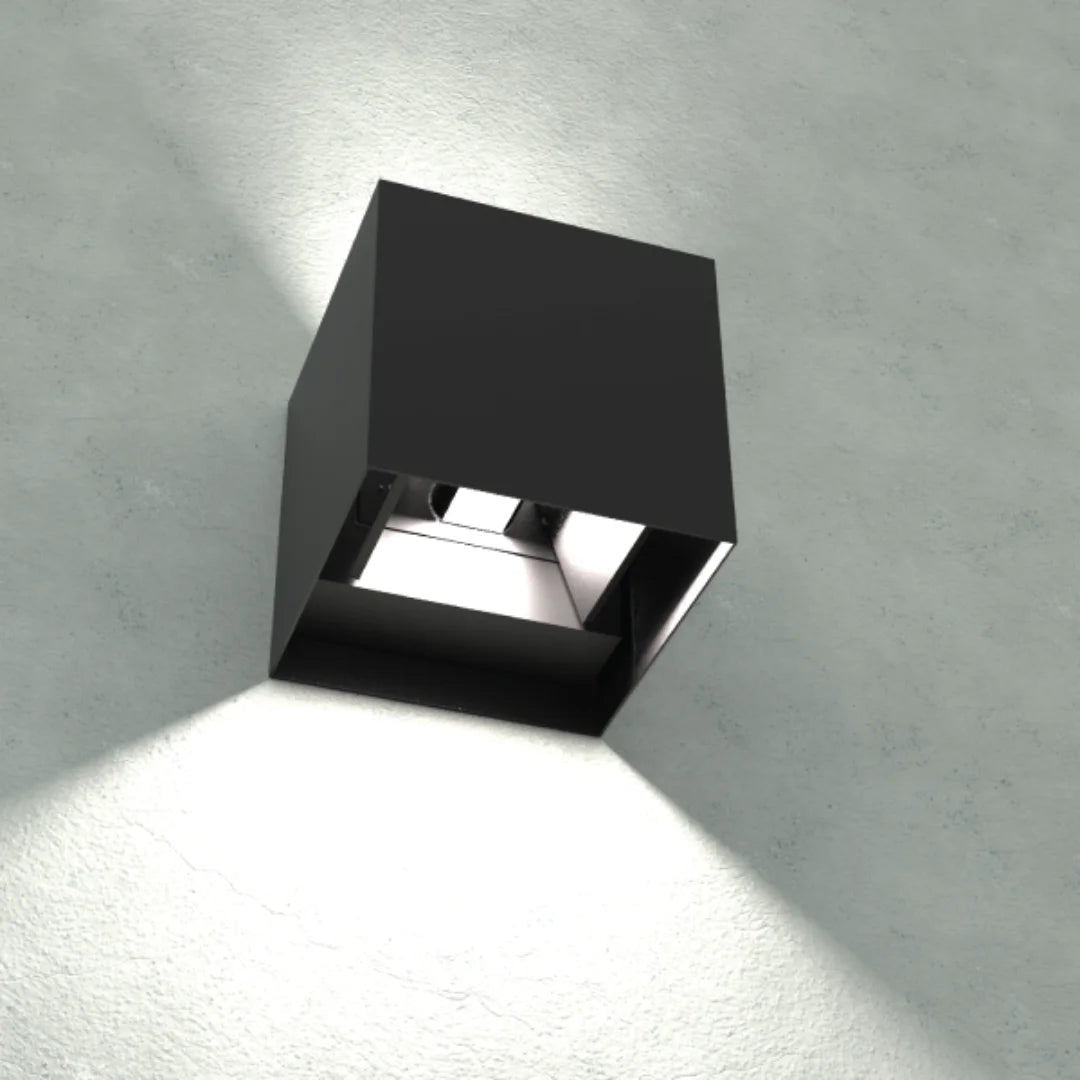 مصباح حائط حديث 6 واط (1080G01) – إضاءة ليد خارجية بزاوية اضاءة قابلة للتعديل، مقاومة للعوامل الجوية IP65, لون أبيض و أسود