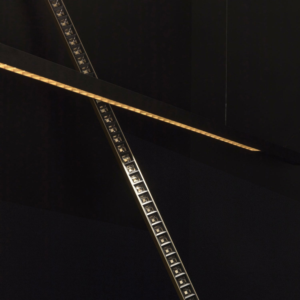 الترالايت مجموعة إنارة سكة مغناطيسية 11مم 24V - درجة وضوح اللون CRI>95 - قابل للتخفيت (BM-Family)