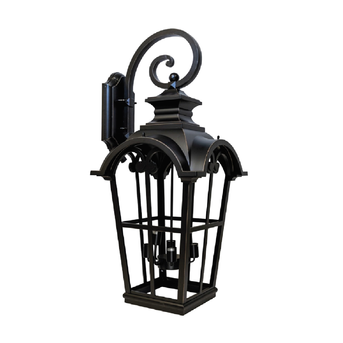 كشاف الإضاءة الخارجية الكلاسيكي E27 – أناقة خارجية وتصميم عملي (0022-FAMILY)