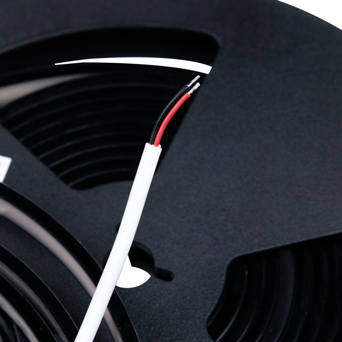 شريط ليد 5 متر COB مقاوم للماء IP65 من الترالايت – إضاءة احترافية خارجية (COB-480P)