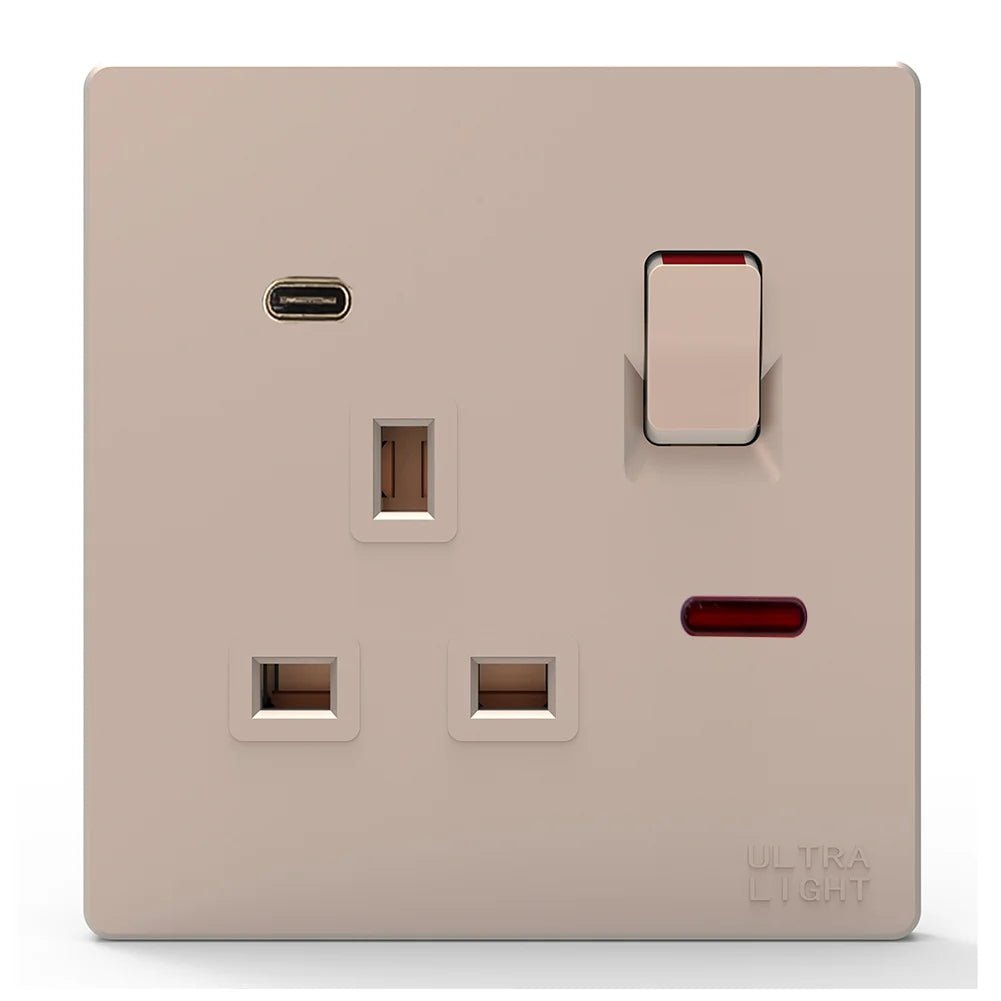 الترالايت ديون فيش بمفتاح 13A + Type C مع نيون (B12-067)