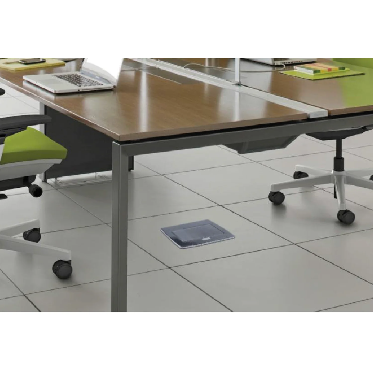 Ultralight Floor Box (FS861)