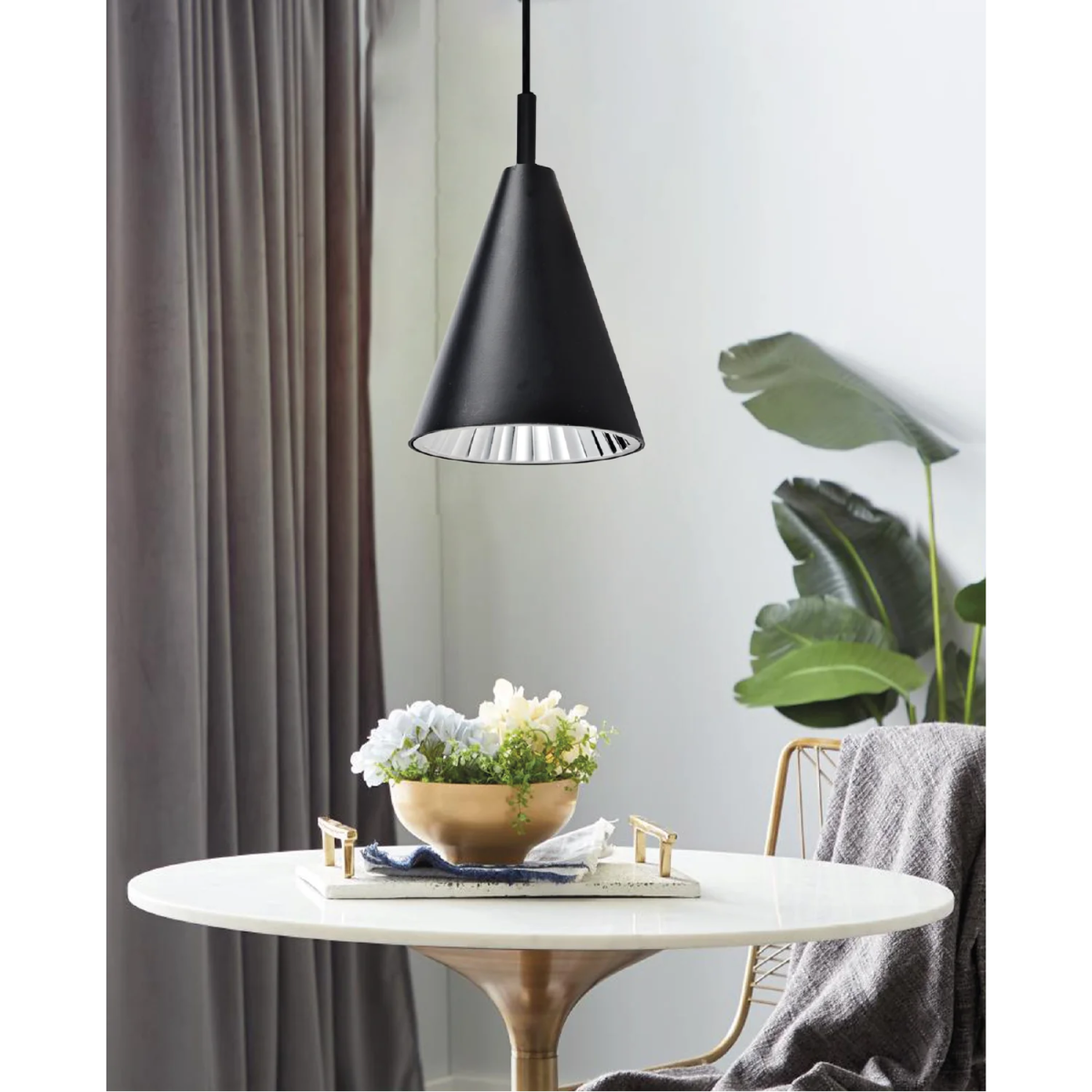 إنارة معلقة مخروطية داخلية من الترالايت (BR6021)