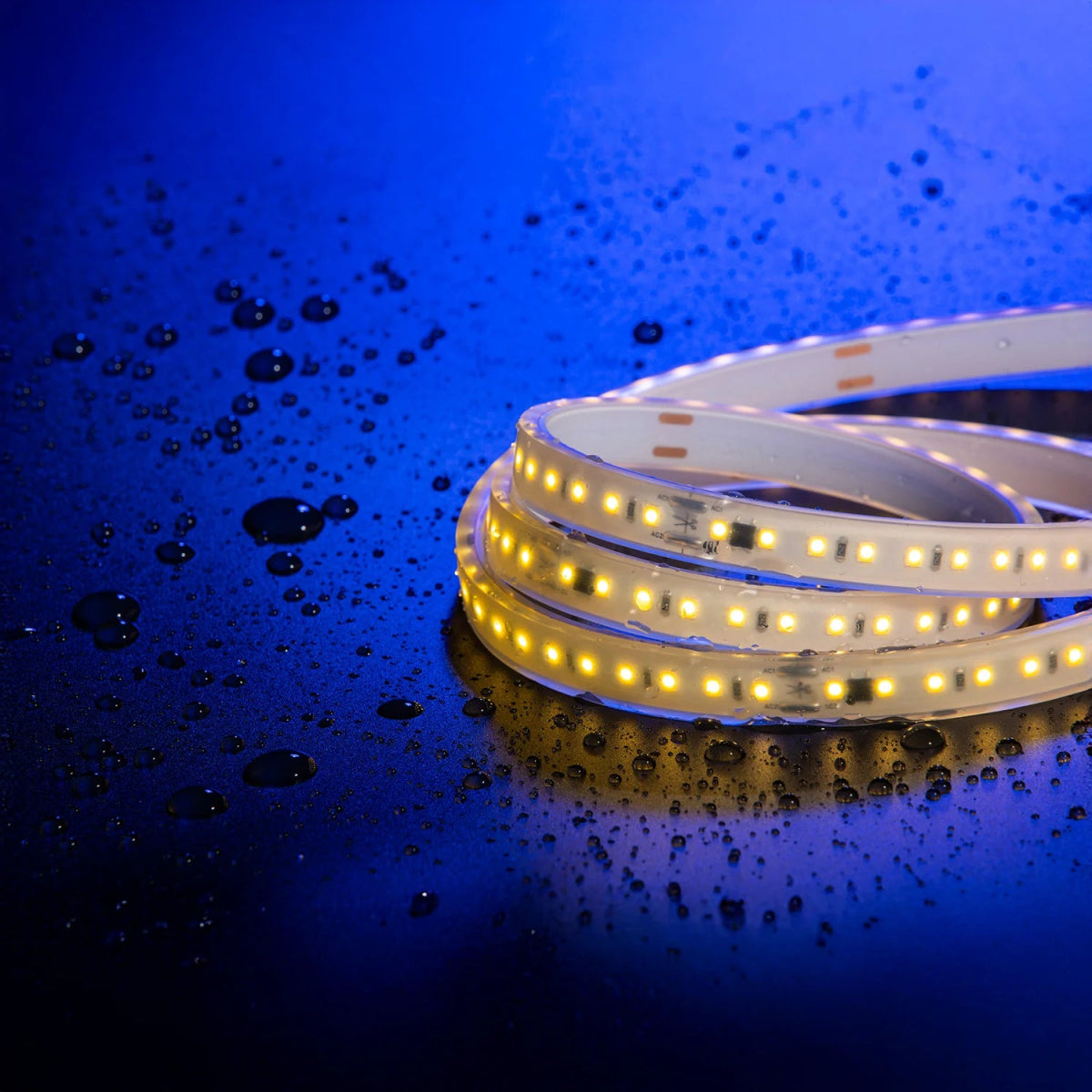 Ultralight LED Strip Light 30M IP65 (DOA-2835-140P)