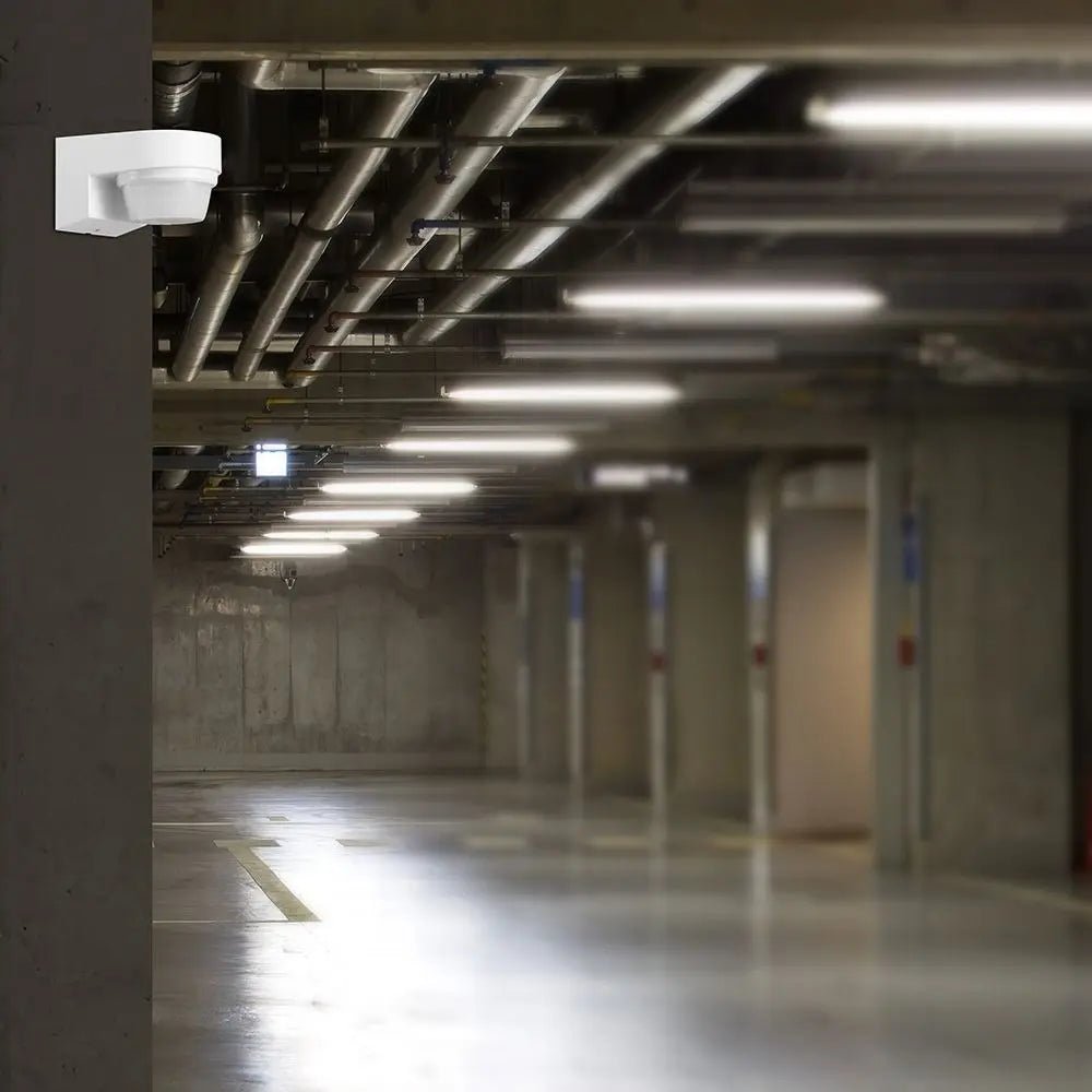 Ultralight Outdoor PIR Motion Sensor IP65 (ST18X)