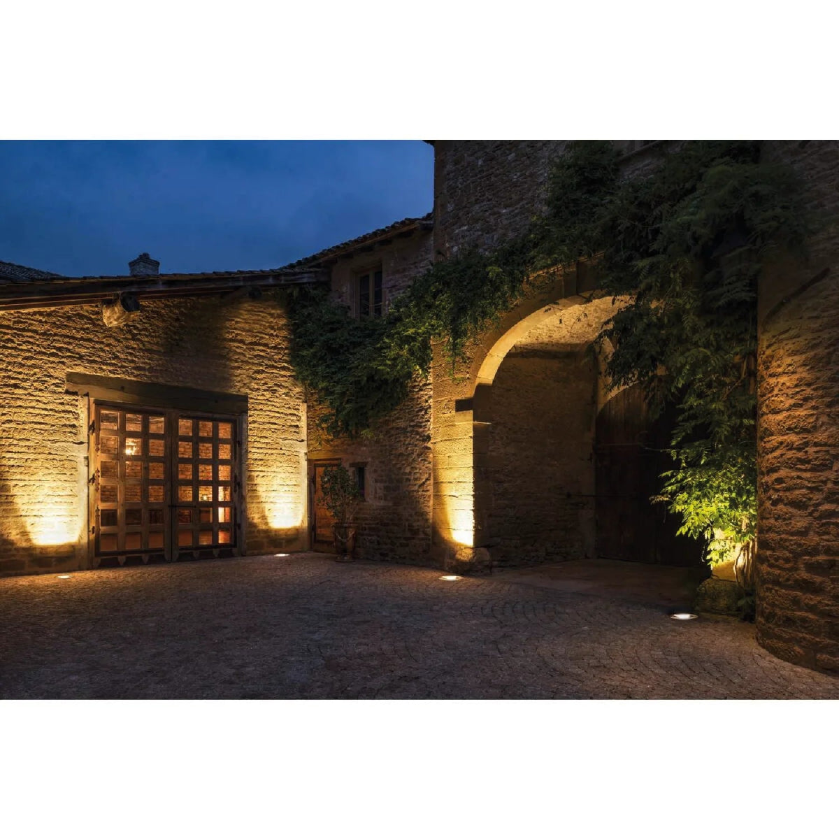 إضاءة أرضية ليد خارجية مقاومة للماء IP67 - تصميم مفرد ومزدوج من الترالايت (BD8216)