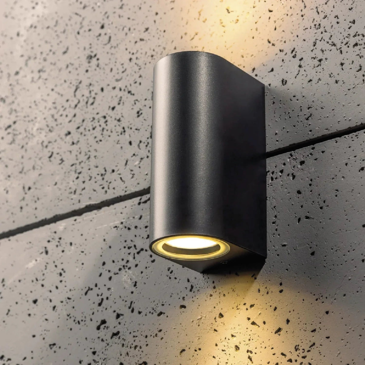 كشاف جداري عصري مع قاعدة GU10 - إضاءة جدارية خارجية مزدوجة لأعلى وأسفل (BD1002)