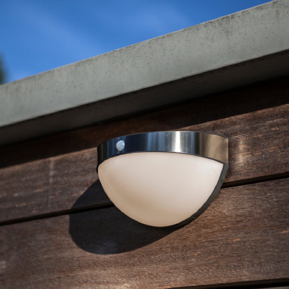Ultralight Solar-Powered Wall Light (ULT-9087)