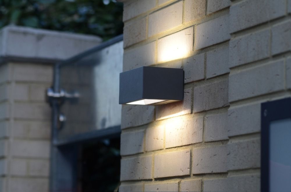 Ultralight Up and Down LED Wall Light (7760)
